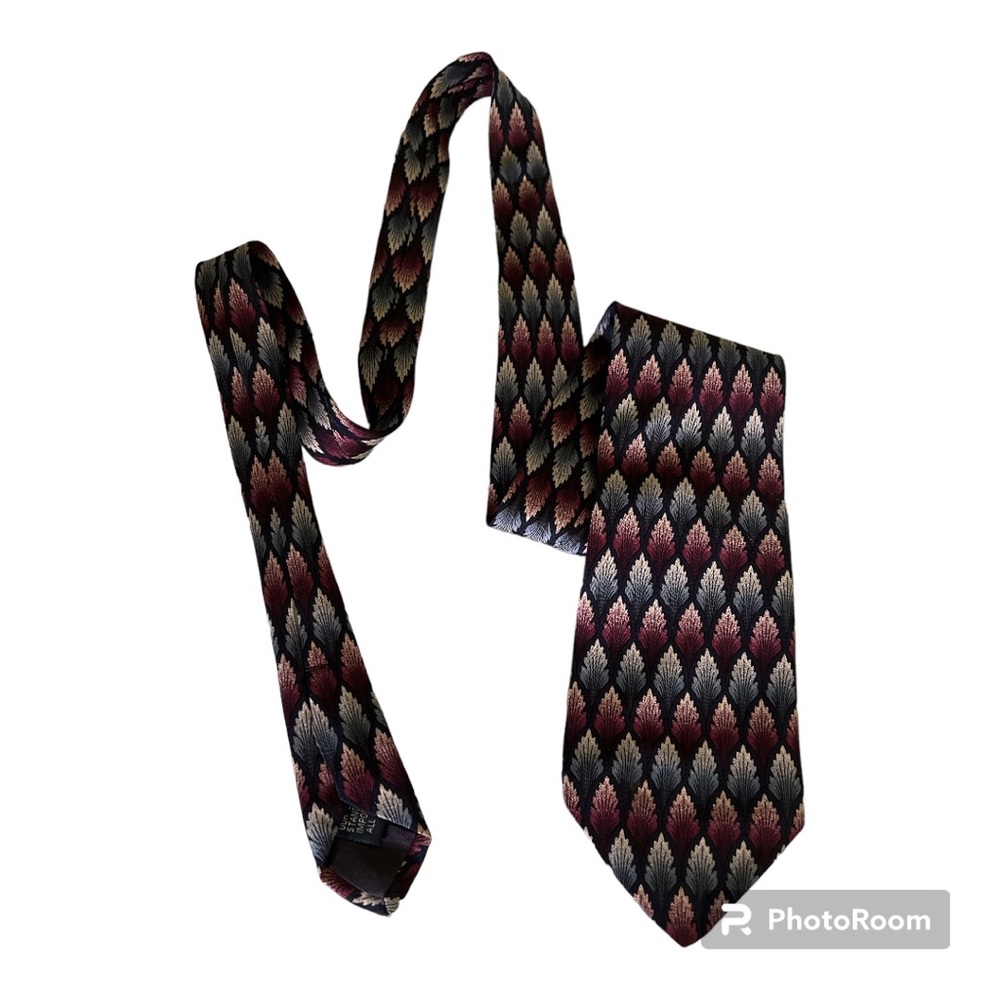 Neiman Marcus silk tie